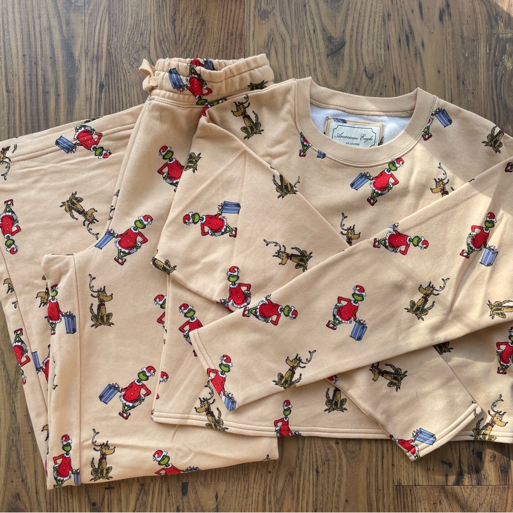 AE Grinch Fleece PJ Set